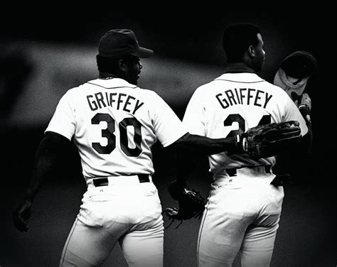 Ken Griffey Jr and Sr. quite the father son extraordinaire. | Ken ...