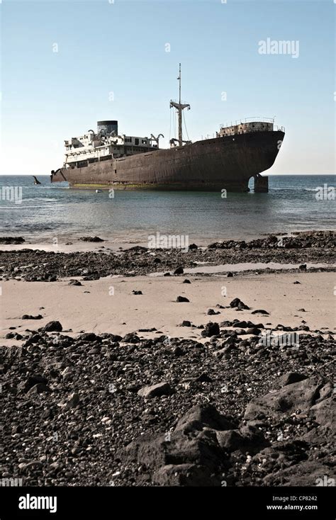 Old cargo ship hi-res stock photography and images - Alamy