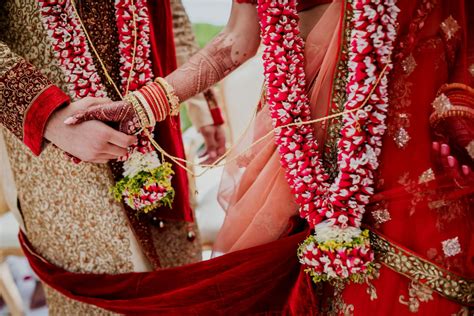 Marriage Muhurat in June 2021: Planning to Tie the Knot? Here's a Look at Auspicious Dates, Timings