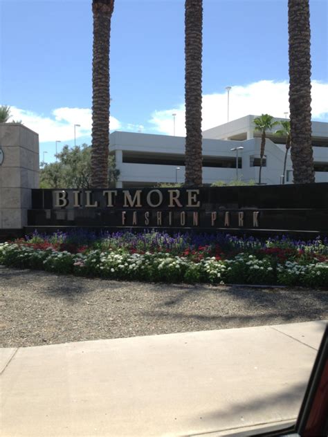 Biltmore Fashion Park - Parking in Phoenix | ParkMe