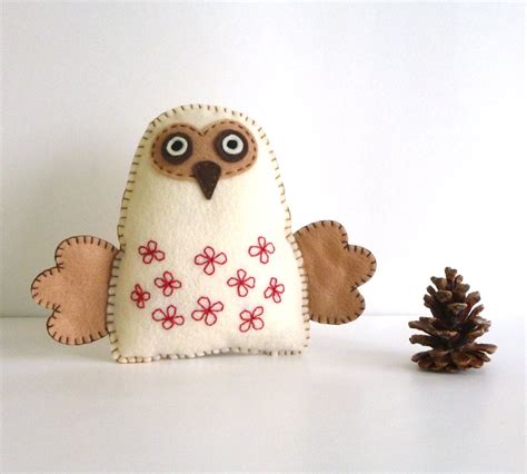 Woodland Owl Stuffed Animal PATTERN // Sew by by LittleHibouShoppe