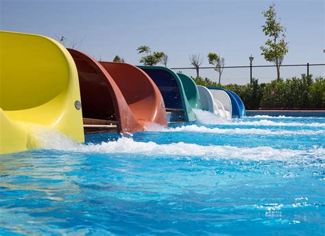 Dolphin Water Park, Agra | Timings, Entry Fee, Location