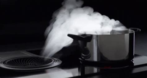 Boil Water Boiling Water GIF - BoilWater BoilingWater Fan - Discover & Share GIFs | Hobs ...