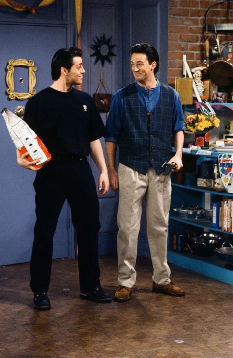 How to Dress Like Each of Your Favourite Friends Character