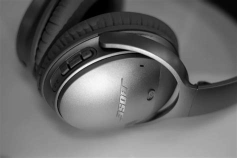 Bose QuietComfort 25 vs 35 Review (which is best?)