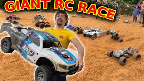 GIANT Petrol & Electric RC Race - YouTube