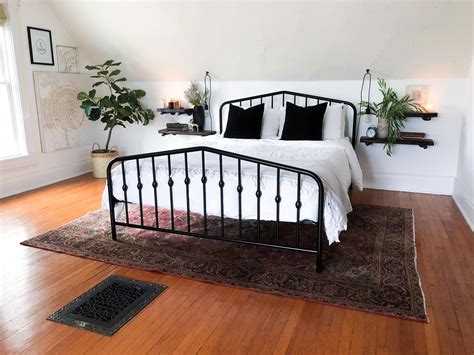 10+ Black Iron Bed Decorating Ideas – HomeDecorish