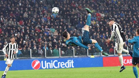 Ronaldo’s outrageous bicycle kick caps emphatic Real Madrid win - Daily ...