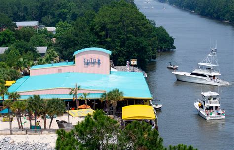 Jimmy Buffett's sister's restaurant in Gulf Shores,Alabama