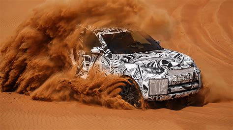 Land Rover shows off new Discovery’s off-road skills