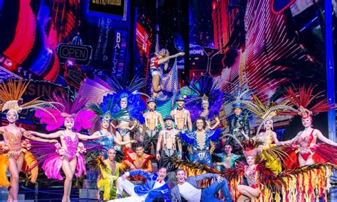 "WOW" & "Extravaganza" Shows - "WOW – The Vegas Spectacular" and "Extravaganza" | Groupon