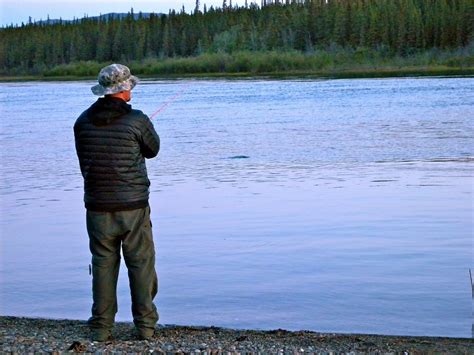 Jake & Susan's Yukon River Trip: Sneaking out of Lake Laberge: Day 5 of the Yukon River Trip