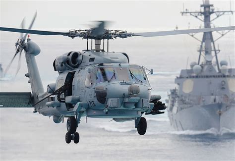 Sikorsky MH-60R Seahawk Maritime Helicopter - MilitaryLeak