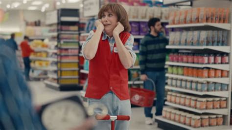 Kristen Wiig Revives Target Lady from SNL In New Ad for -- What Else ...