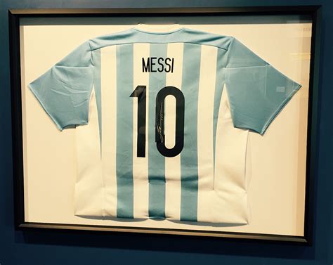 Signed Messi jersey | GearyGallery.com