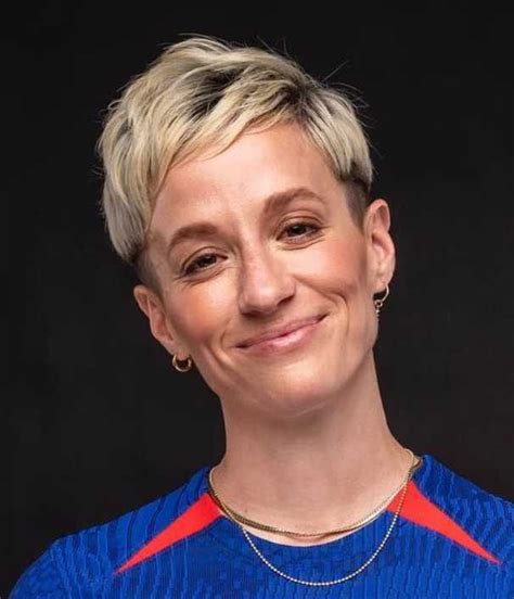 Megan Rapinoe Age, Birthday, Family, Height, Boyfriend, Husband, Movies, Series & More