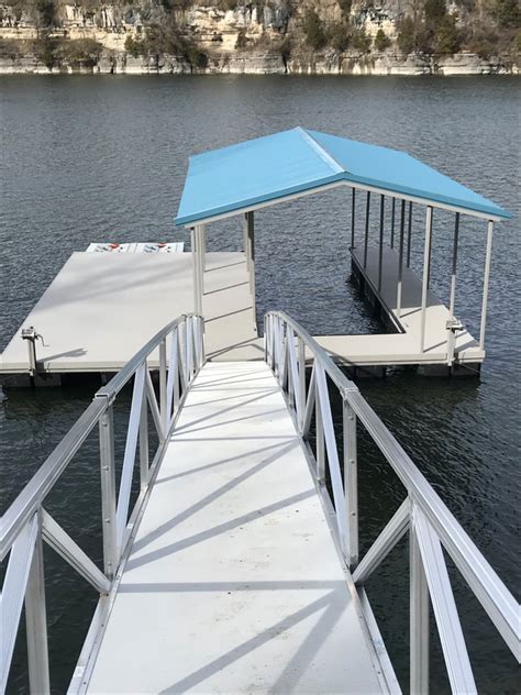 Self Adjusting Boat Dock/ Herrington Lake/ Kentucky - Cocanougher's Dock Solutions ...