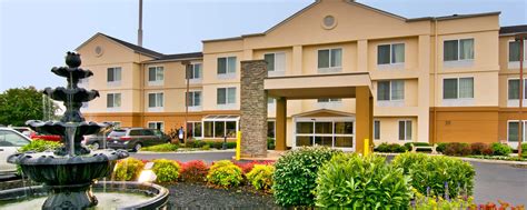 Clarksville Hotel- Ft Campbell Hotels, Tennessee- Fairfield Inn ...