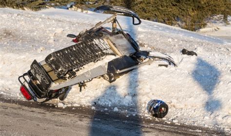 Snowmobile Accident Lawyer Explains 3 Common Causes of Accidents