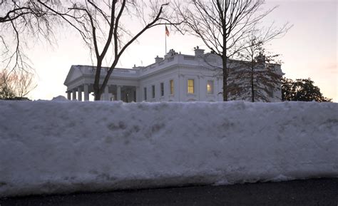 Snowstorm 2016: The dig out continues - WTOP News