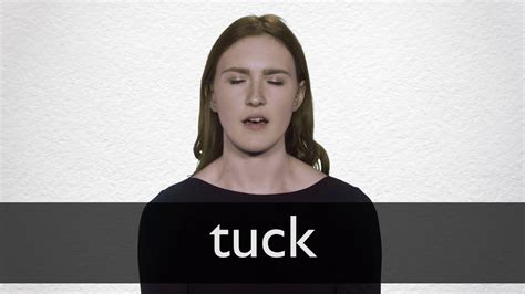 How to pronounce TUCK in British English - YouTube