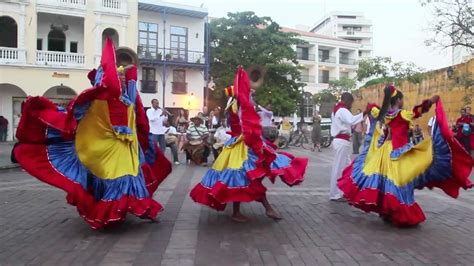 Traditional Colombian Dance in Cartagena | DiscoveringIce.com - YouTube