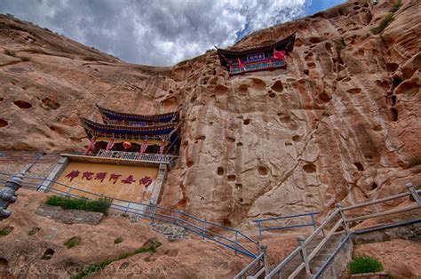 Mati Si, China: Temples in the Cliffs - Brendan van Son Photography