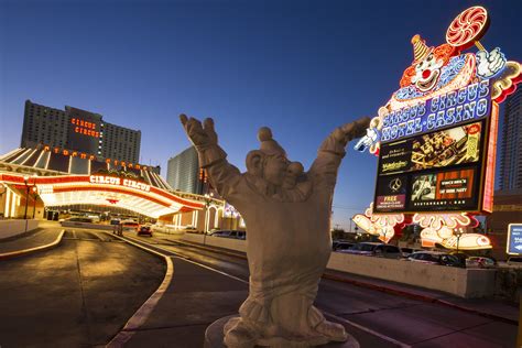 Circus Circus on Las Vegas Strip still makes money after 50 years ...