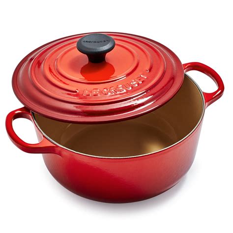 Le Creuset Round Dutch Oven, 2.75 qt. | Sur La Table