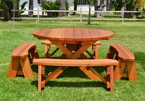 Round Wood Picnic Table with Wheels | Forever Redwood