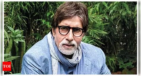 Amitabh Bachchan recalls his first film Saat Hindustani | Hindi Movie ...