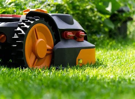 Best Robot Lawn Mowers – With & Without Perimeter Wires