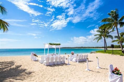 Intercontinental Fiji Resort, Fiji Weddings // Fiji Wedding Venues ...