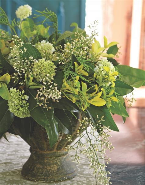 Green Flower Arrangements Make the Scene - Flower Magazine