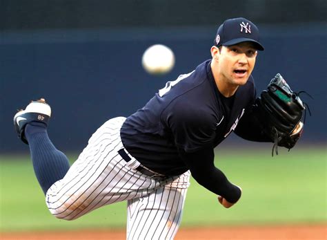 Yankees reliever Tommy Kahnle hits free-agent market