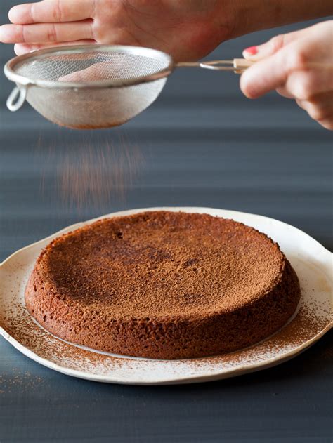 Flourless Chocolate Amaretti Cake | Cake recipe | Spoon Fork Bacon