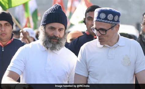 Bharat Jodo Yatra: Omar Abdullah Joins Rahul Gandhi's Yatra In Jammu And Kashmir, Both In T-Shirts