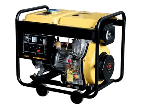 5000 W Silent Diesel Generator Set Yellow / Red Quiet Portable Generator