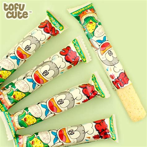 Buy Yaokin Umaibo Puffed Corn Stick Set of 5 | Japanese snacks, Corn snacks, Snack cake