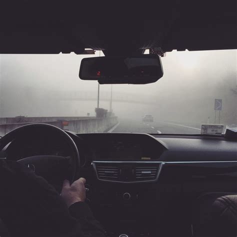 Driving in fog: How smart drivers can stay safe