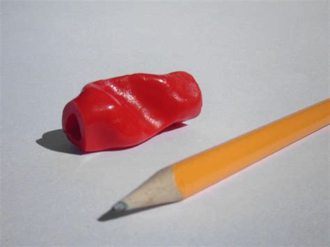 Ergonomic pencil grip | Plastimake