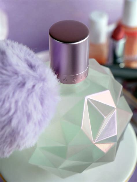 Ariana Grande Moonlight Review: A Sweet & Seductive Scent | Everfumed ...