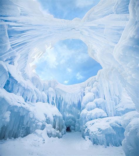 Ice Castles in Silverthorne, Colorado | 1000 Lonely Places