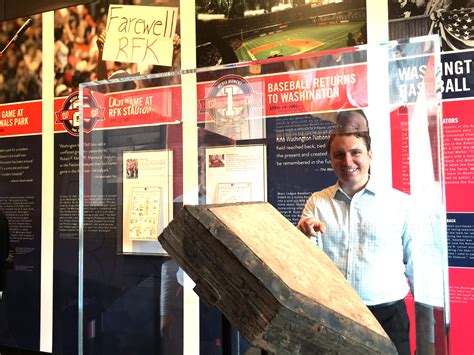 Newseum exhibit honors 10 years of Nats baseball - WTOP News