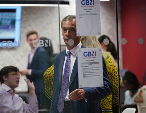 GB News Presenter Nigel Farage Emerges in Unredacted FBI Files – Byline ...