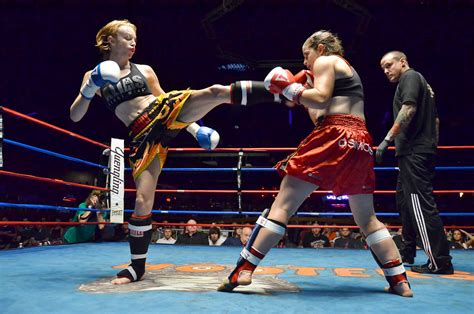 File:Womens Muay Thai.jpg - Wikimedia Commons