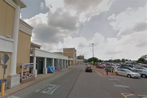 Illinois Walmart hit with $50,000 fine for allowing truck parking