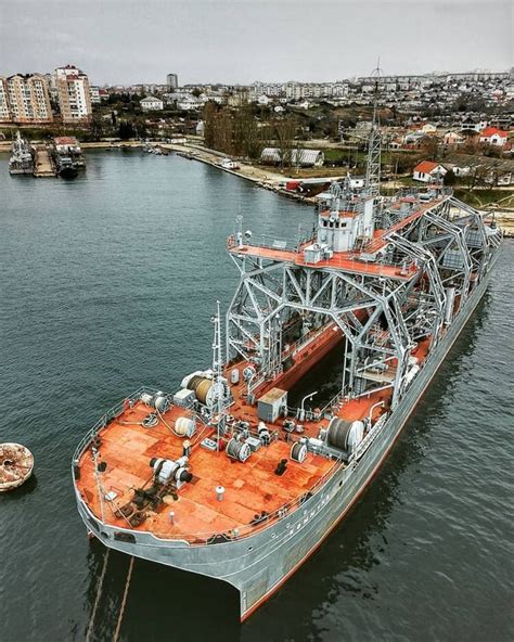 Russia sends 100 year old salvage ship to salvage the Moskva - AR15.COM