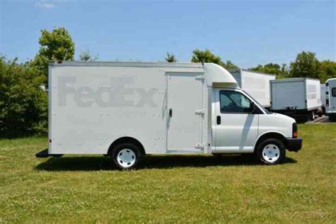 Chevrolet Express Cutaway (2014) : Van / Box Trucks