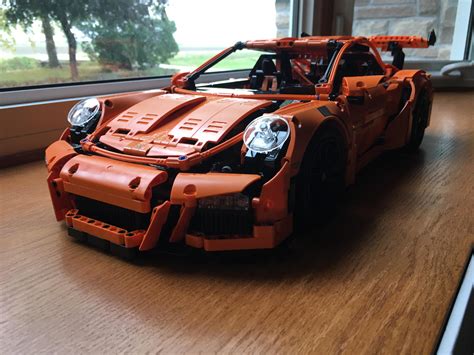 Tried to take an artsy picture of my LEGO Porsche GT3 RS : r/lego